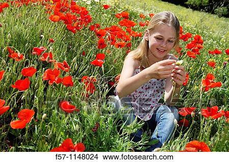 Picture - Children. Fotosearch