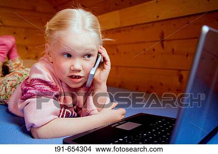 Picture - Children. Fotosearch