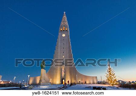 Christmas time, Hallgrimskirkja Church with statue of Leif Eriksson, Reykjavik Iceland View Large Photo Image Stock Image - Christmas time, Hallgrimskirkja Church with statue of Leif Eriksson, Reykjavik Iceland. Fotosearch