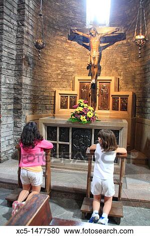 Stock Image - Church, Santa Maria de Ripoll Monastery, Girona, Catalonia, Spain. Fotosearch