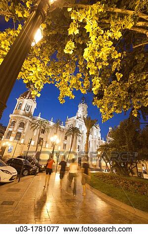 City Hall of Valencia at dusk, Spain View Large Photo Image Stock Photo - City Hall of Valencia at dusk, Spain. Fotosearch