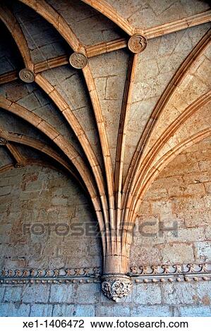 Stock Image - cloister, Monastey Jeronimos, Belem, Lisbon, Portugal. Fotosearch