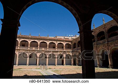 Cloister. Palacio de Fonseca, Salamanca. Castilla-Le? n, Spain View Large Photo Image Stock Image - Cloister. Palacio de Fonseca, Salamanca. Castilla-Le? n, Spain. Fotosearch