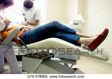 Consulta de Dentista View Large Photo Image Stock Photography - Consulta de Dentista. Fotosearch