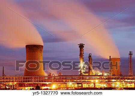 Stock Image - Cooling towers, Billingham, Cleveland, England, UK. Fotosearch