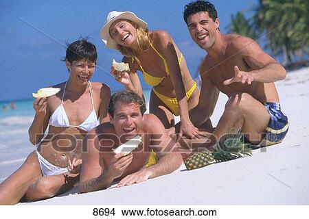 Picture - Couple. Fotosearch