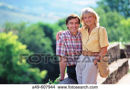 Picture - Couple. Fotosearch