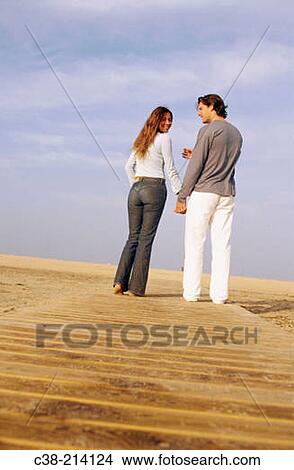 Picture - Couple. Fotosearch