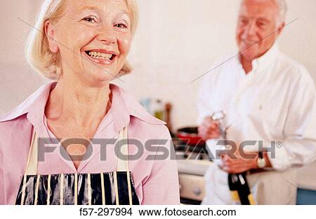 Picture - Couple. Fotosearch