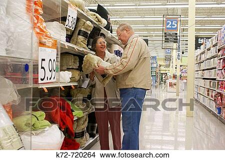 Picture - Couple. Fotosearch