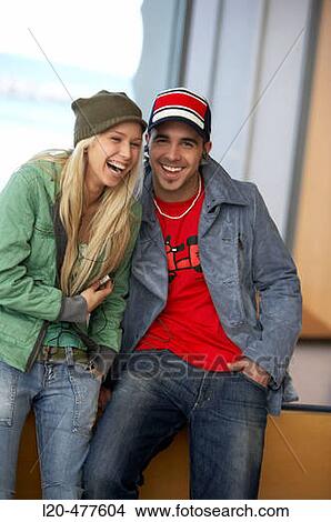 Picture - Couple. Fotosearch