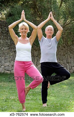 Picture - Couple. Fotosearch