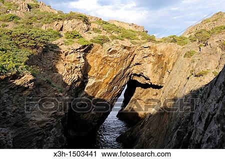 Stock Image - Cova de S? Infern, Cap Creus, Costa Brava, Catalonia, Spain, Europe. Fotosearch