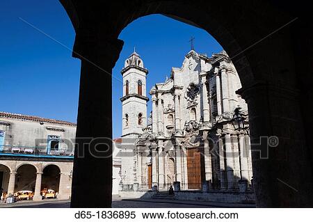 Stock Photography - Cuba, Havana, Havana Vieja, Plaza de la Catedral, Catedral de San Cristobal de la Habana. Fotosearch