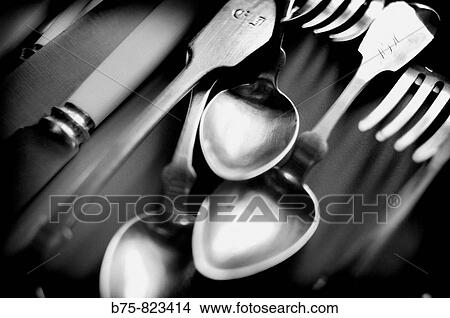cubiertos, tenedores y cucharas. View Large Photo Image Picture - cubiertos, tenedores y cucharas.. Fotosearch