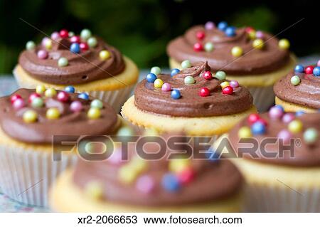 Stock Image - Cupcakes.. Fotosearch