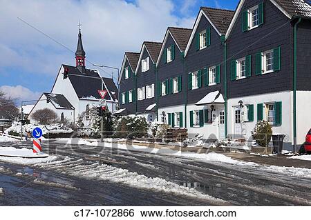 D-Velbert, Bergisches Land, Nordrhein-Westfalen, D-Velbert-Neviges, Neviges-Toenisheide, Ortsmitte, evangelische Kirche, Wohnhaeuser, Reihenhaeuser, Winter, Schnee, Tauwetter, Schneematsch, D-Velbert, Bergisches Land, North Rhine-Westphalia, D-Velbert-Nev View Large Photo Image Stock Photograph - D-Velbert, Bergisches Land, Nordrhein-Westfalen, D-Velbert-Neviges, Neviges-Toenisheide, Ortsmitte, evangelische Kirche, Wohnhaeuser, Reihenhaeuser, Winter, Schnee, Tauwetter, Schneematsch, D-Velbert, Bergisches Land, North Rhine-Westphalia, D-Velbert-Nev. Fotosearch