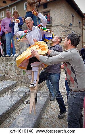 ? Danza de los Zancos? folk dance, Anguiano, La Rioja, Spain View Large Photo Image Stock Image - ? Danza de los Zancos? folk dance, Anguiano, La Rioja, Spain. Fotosearch