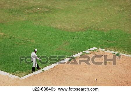 Delhi, India: the lawn of the Humayun's Tomb View Large Photo Image Stock Photography - Delhi, India: the lawn of the Humayun's Tomb. Fotosearch
