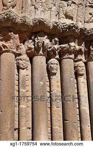 Picture - Detail Home, Church of Santiago, Puente la Reina, Gares, Navarre, Spain, Europe. Fotosearch
