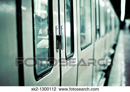 Stock Image - detalle de las puertas del metro de Barcelona. Fotosearch