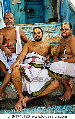 Devarajaswami temple, Kanchipuram Tamil Nadu, India. View Large Photo Image Stock Image - Devarajaswami temple, Kanchipuram Tamil Nadu, India.. Fotosearch