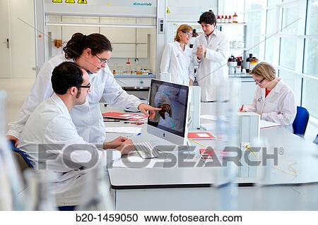 Stock Image - Docking, 3D computational model to simulate the molecular dynamics of proteins to develop new drugs, research lab, IkerChem research lab, design and synthesis of new chemical entities with therapeutic applications in oncology. Fotosearch