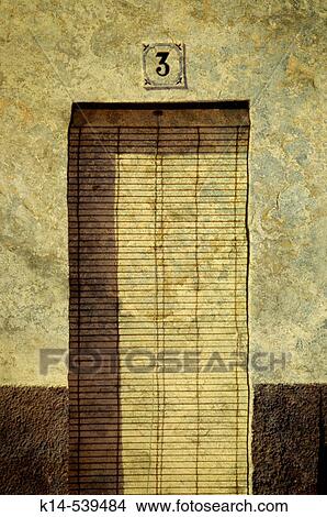 Picture - Door.. Fotosearch