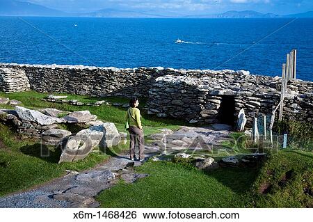 Stock Photograph - Dunbeg fort Slea Head Road Dingle Peninsula County Kerry Ireland. Fotosearch