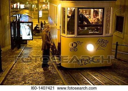 Elevador da Gloria, Lisboa, Portugal View Large Photo Image Stock Image - Elevador da Gloria, Lisboa, Portugal. Fotosearch