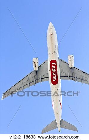 Stock Image - Emirates Airbus fly from Dubai airport.. Fotosearch