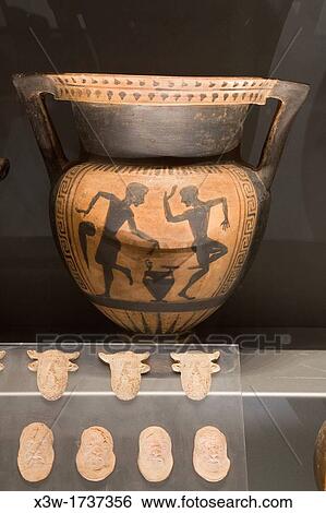europe, italy, tuscany, siena, santa maria della scala, archaeological museum, etruscan museum, chigi zondadari collection, ceramics, amphora View Large Photo Image Stock Photograph - europe, italy, tuscany, siena, santa maria della scala, archaeological museum, etruscan museum, chigi zondadari collection, ceramics, amphora. Fotosearch