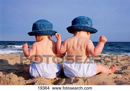 Picture - Family. Fotosearch