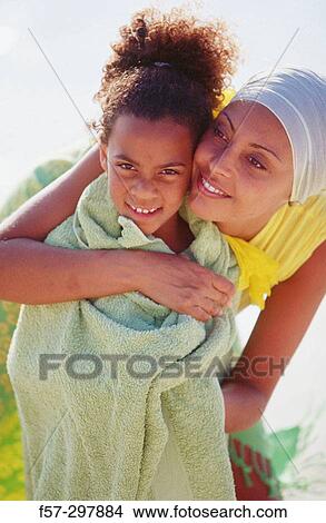 Picture - Family. Fotosearch