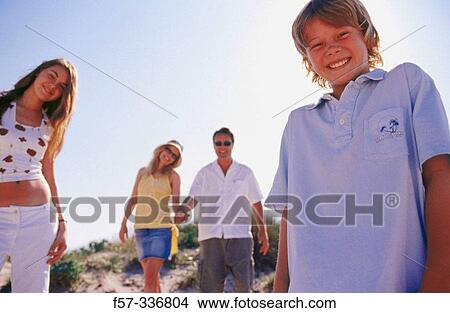 Picture - Family. Fotosearch