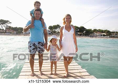 Picture - Family. Fotosearch