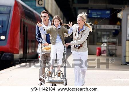 Picture - Family. Fotosearch