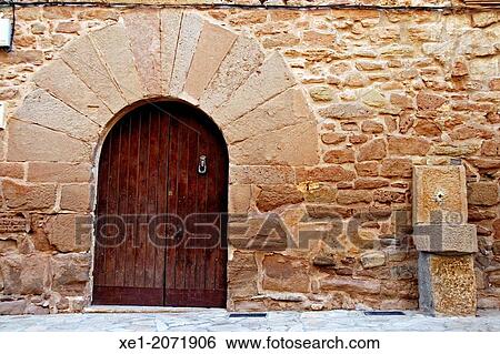 Farmhouse gate, source, l? Arany?, La Segarra, Catalonia, Spain View Large Photo Image Stock Photograph - Farmhouse gate, source, l? Arany?, La Segarra, Catalonia, Spain. Fotosearch