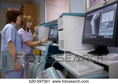 Stock Image - FCR Capsula, Fuji Computed Radiography reader. Hospital de Zumarraga, Gipuzkoa, Euskadi, Spain. Fotosearch