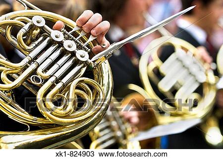 Stock Image - Fiestas de Moros y Cristianos en Elda _ Alicante _ Espaa, Junio 2008, banda de musica. Fotosearch