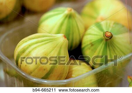 Figs. La Boquer? a market, Barcelona. Catalonia, Spain. View Large Photo Image Stock Image - Figs. La Boquer? a market, Barcelona. Catalonia, Spain.. Fotosearch