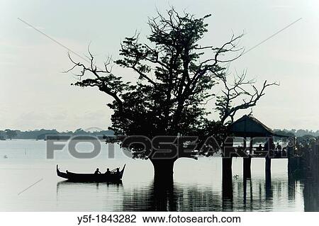 fishermen on rowboat near U Bein bridge at Amarapura View Large Photo Image Stock Image - fishermen on rowboat near U Bein bridge at Amarapura. Fotosearch