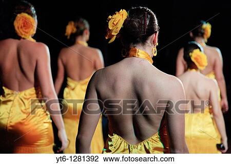 Stock Image - Five girls dance flamenco in Barcelona, Catalonia, Spain, Europe, 2010. Fotosearch