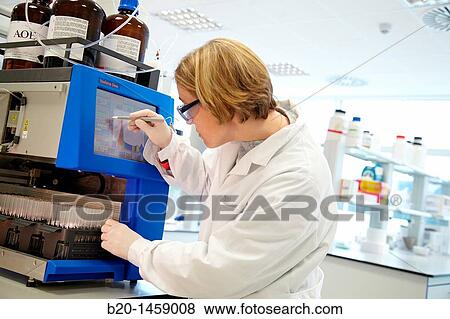 Flash chromatography, method used to purify individual chemical compounds from mixtures of compounds which differ in polarity, synthesis lab, IkerChem research lab, design and synthesis of new chemical entities with therapeutic applications in oncology View Large Photo Image Stock Photo - Flash chromatography, method used to purify individual chemical compounds from mixtures of compounds which differ in polarity, synthesis lab, IkerChem research lab, design and synthesis of new chemical entities with therapeutic applications in oncology. Fotosearch