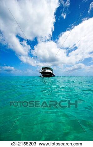 Foa island. Haapai islands, Tonga. Polynesia. View Large Photo Image Stock Image - Foa island. Haapai islands, Tonga. Polynesia.. Fotosearch