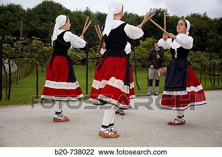 Folk dance, Hondarribia. Guipuzcoa, Basque Country, Spain View Large Photo Image Stock Image - Folk dance, Hondarribia. Guipuzcoa, Basque Country, Spain. Fotosearch