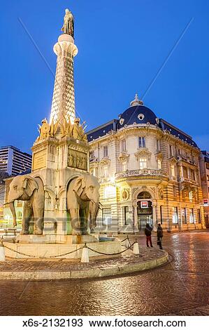 Fontaine des El? phants, Chambery, Rh? ne-Alpes. France. View Large Photo Image Stock Image - Fontaine des El? phants, Chambery, Rh? ne-Alpes. France.. Fotosearch