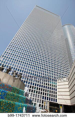 FOUNTAIN AZRIELI TOWERS CENTER TEL AVIV ISRAEL View Large Photo Image Stock Image - FOUNTAIN AZRIELI TOWERS CENTER TEL AVIV ISRAEL. Fotosearch