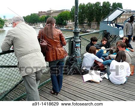 France, Ile-de-France, Paris, around River Seine, passerelle des arts View Large Photo Image Stock Photo - France, Ile-de-France, Paris, around River Seine, passerelle des arts. Fotosearch