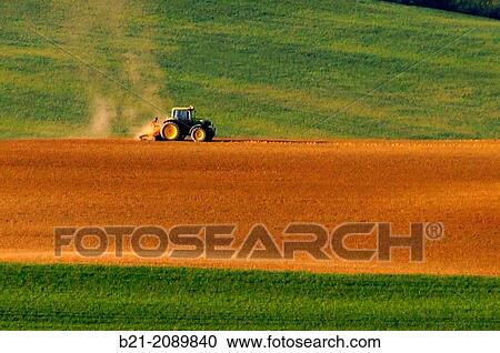 France. Midi Pyren? es. Gers. Corn sowing near Roz? s. the corn used to feed ands to make the famed Foie Gras. View Large Photo Image Stock Image - France. Midi Pyren? es. Gers. Corn sowing near Roz? s. the corn used to feed ands to make the famed Foie Gras.. Fotosearch